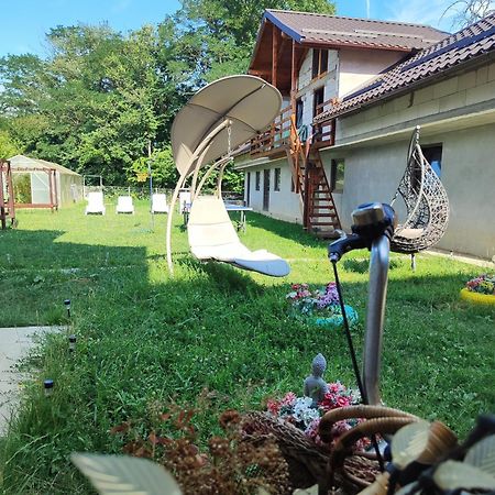 Happy Home Călimăneşti المظهر الخارجي الصورة